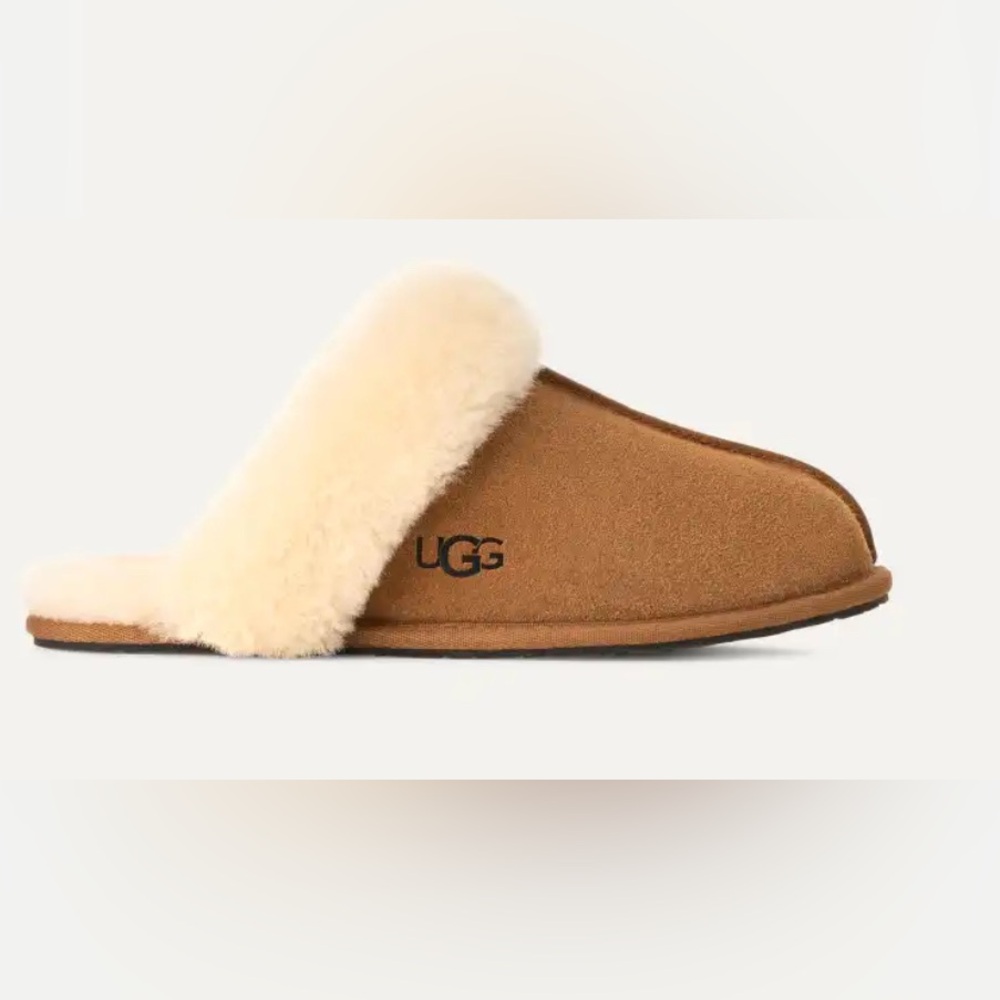 UGG Tan and Cream Cozy Slippers - Picture 2 of 8